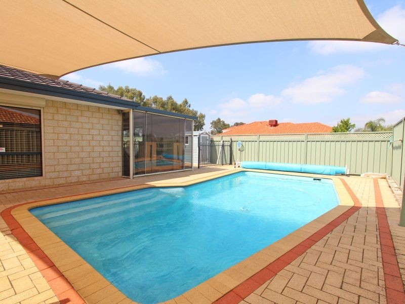 71 Lakey Street, Southern River WA 6110