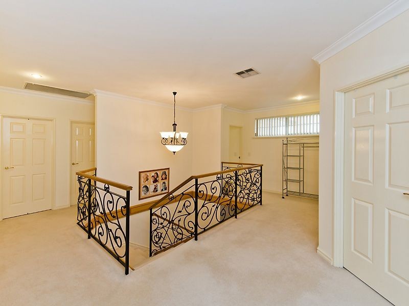 3 Bennett Drive, Canning Vale WA 6155