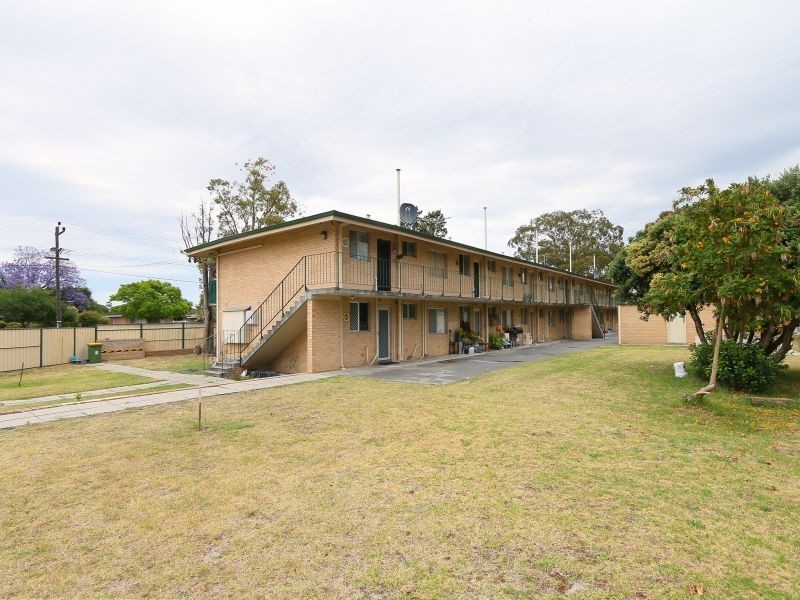 4/252 Spencer Road, Thornlie WA 6108