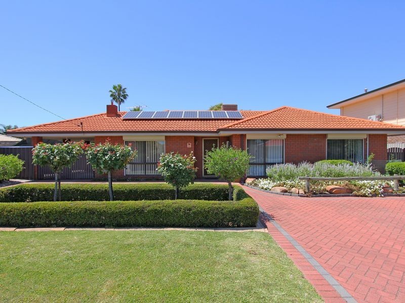 13 Wawanna Place, Huntingdale WA 6110