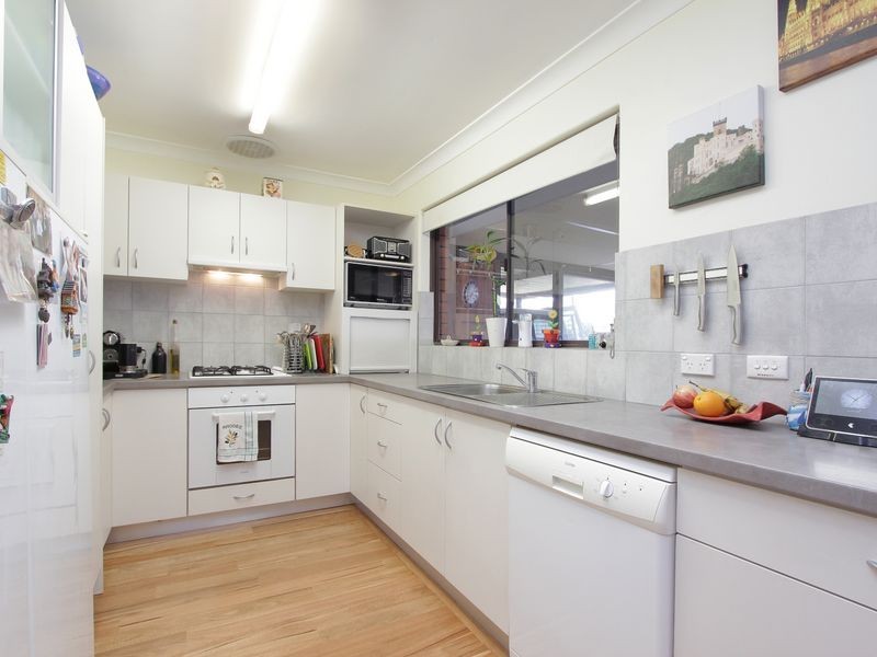 13 Wawanna Place, Huntingdale WA 6110