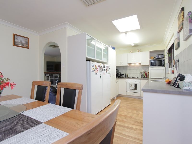 13 Wawanna Place, Huntingdale WA 6110