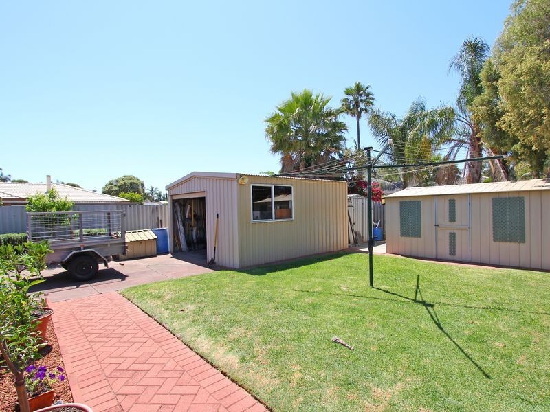 13 Wawanna Place, Huntingdale WA 6110