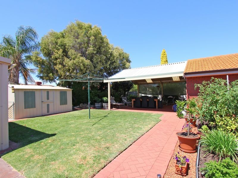 13 Wawanna Place, Huntingdale WA 6110