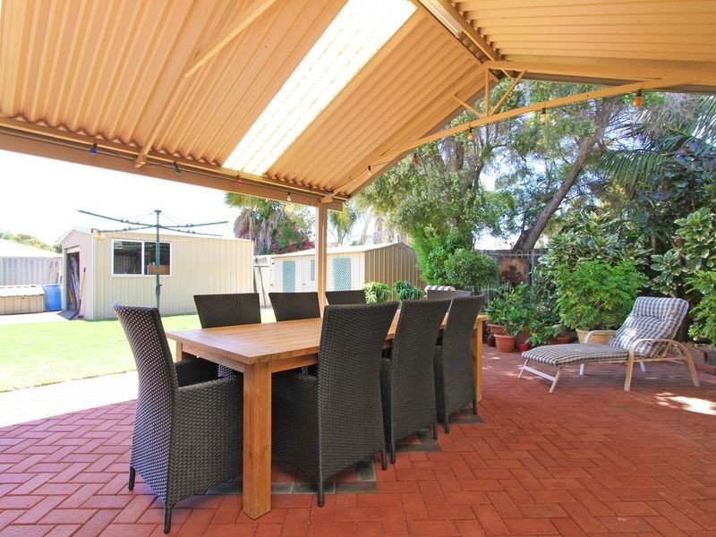 13 Wawanna Place, Huntingdale WA 6110