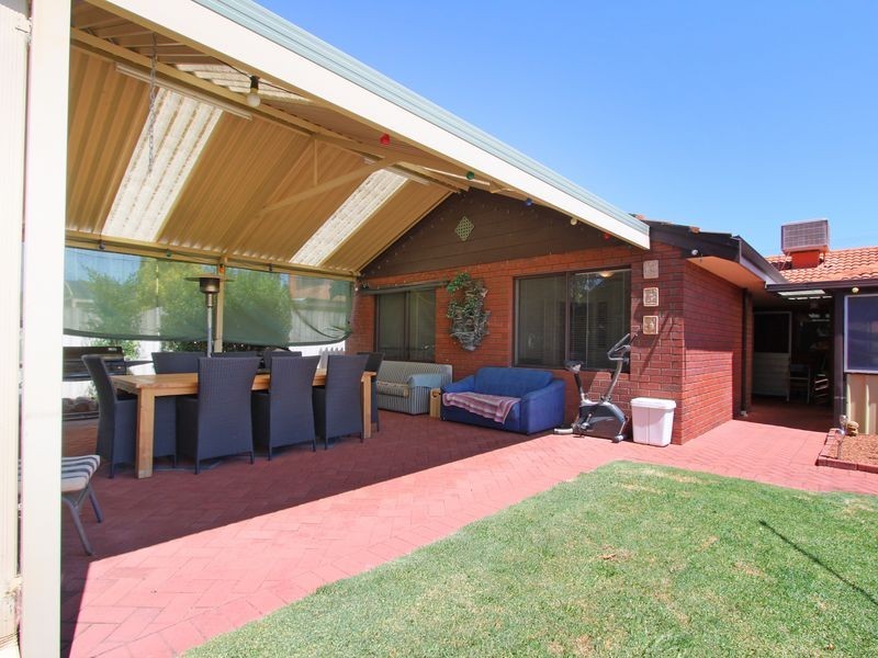 13 Wawanna Place, Huntingdale WA 6110