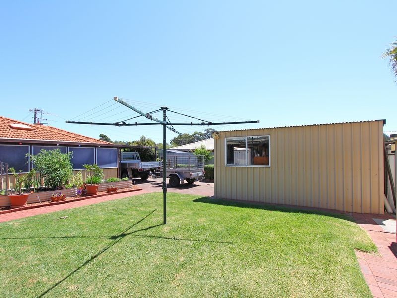 13 Wawanna Place, Huntingdale WA 6110