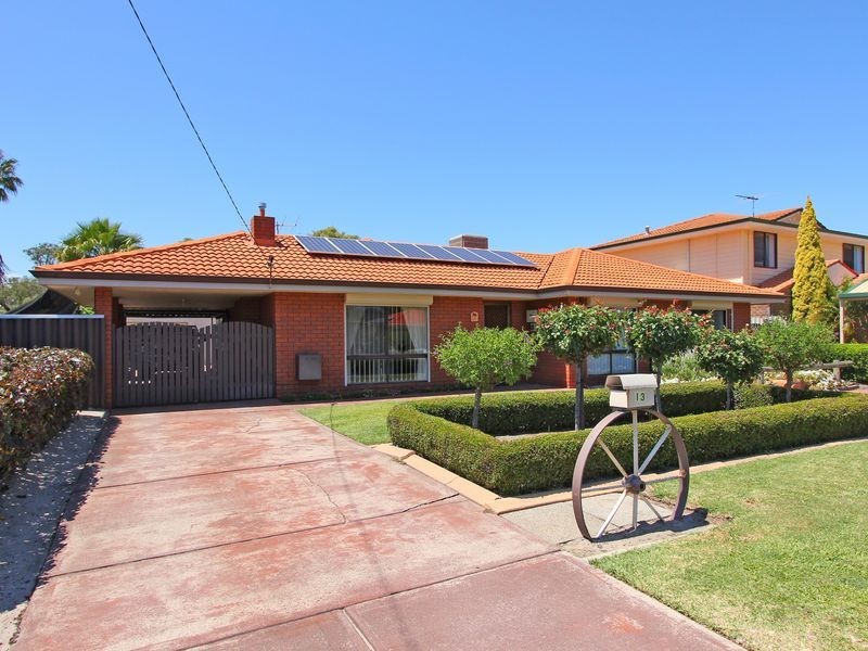 13 Wawanna Place, Huntingdale WA 6110