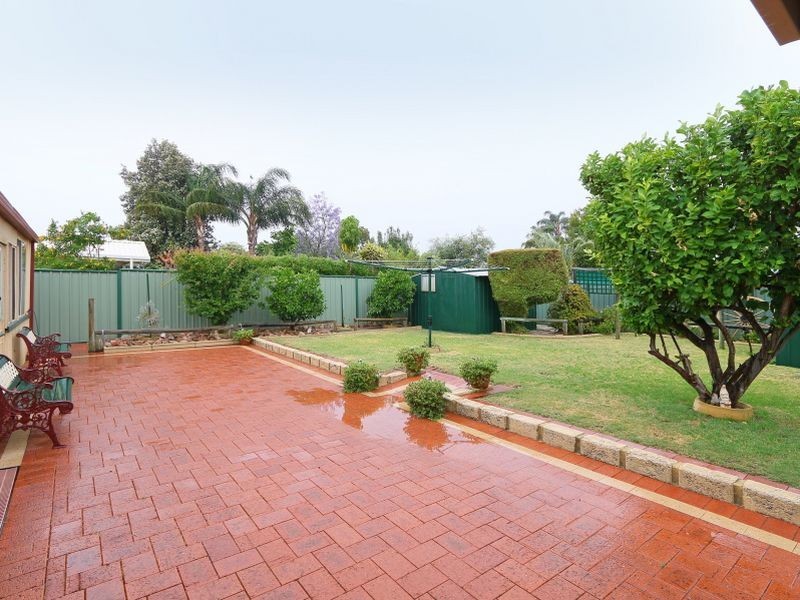6 Kelton Way, Thornlie WA 6108