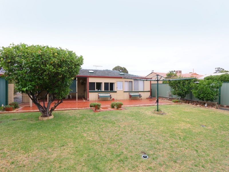 6 Kelton Way, Thornlie WA 6108