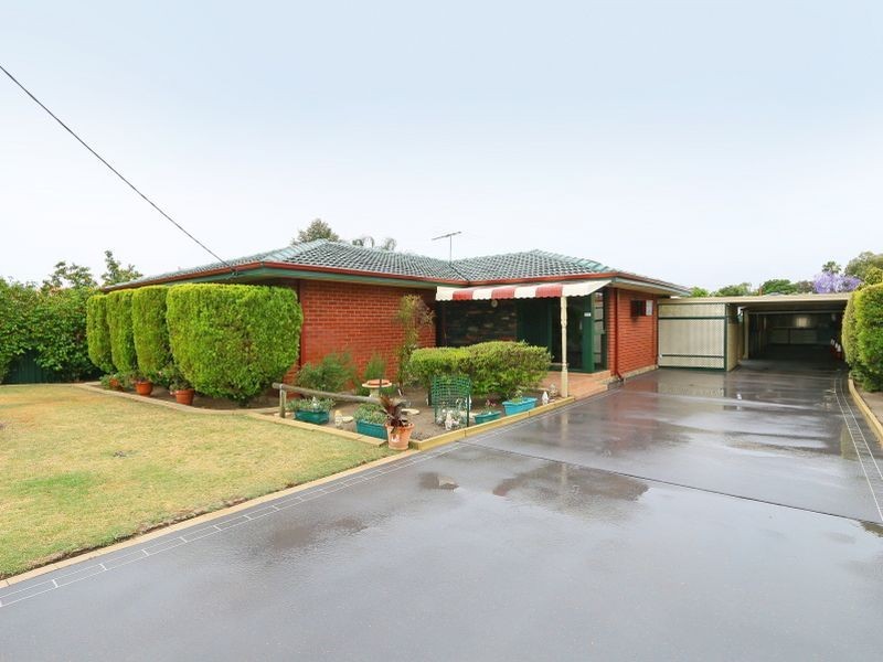 6 Kelton Way, Thornlie WA 6108
