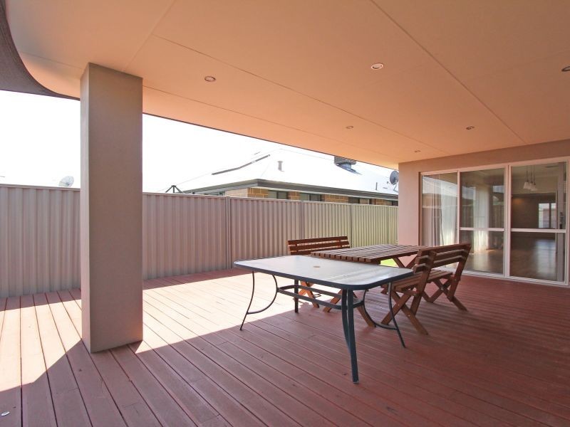 9 Erlon Way, Harrisdale WA 6112