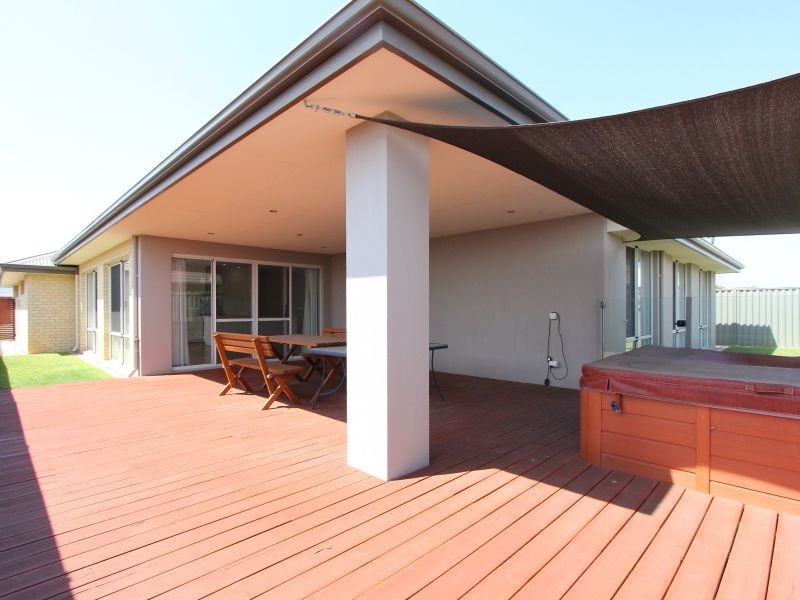 9 Erlon Way, Harrisdale WA 6112