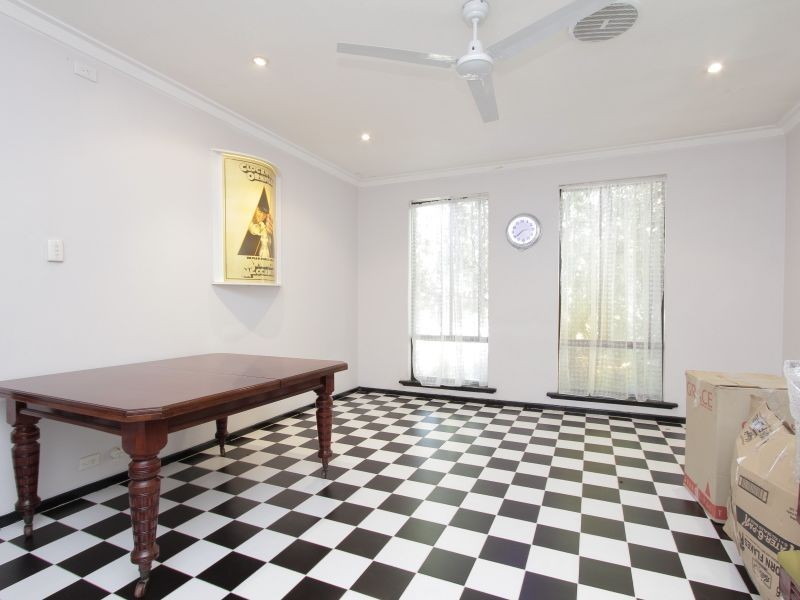 3 Latimer Way, Langford WA 6147