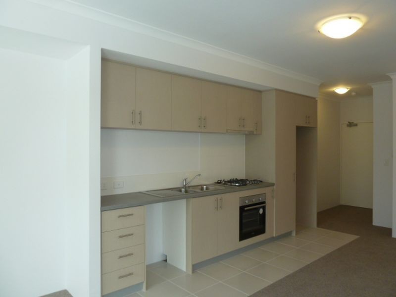 Unit 4/11 Debenham Street, Thornlie WA 6108