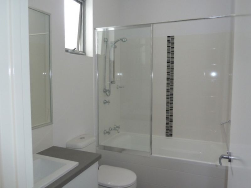 Unit 4/11 Debenham Street, Thornlie WA 6108