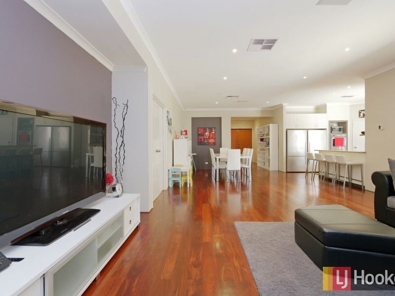 7 Nevis Lane, Canning Vale WA 6155