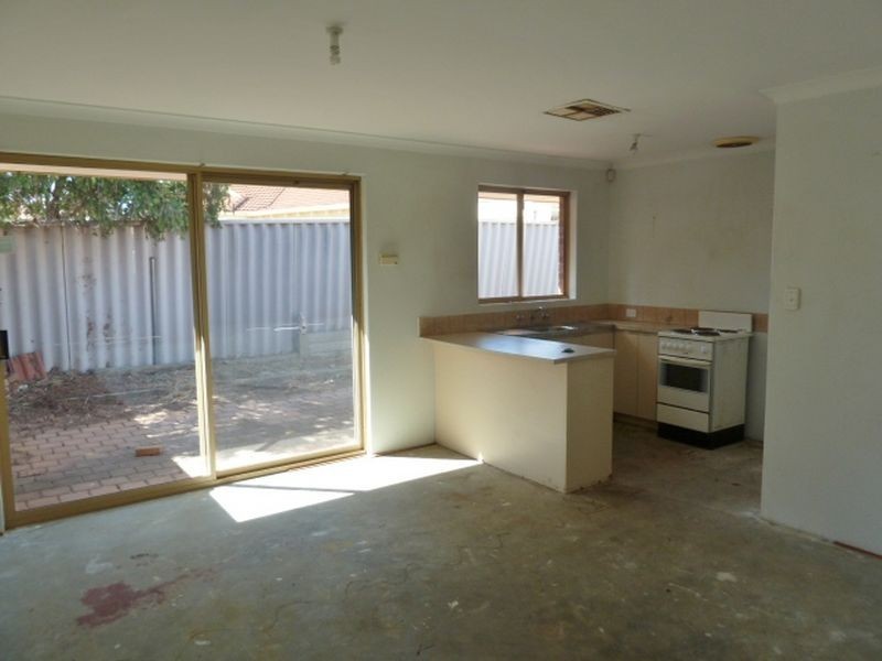 9 Mulline Court, Maddington WA 6109