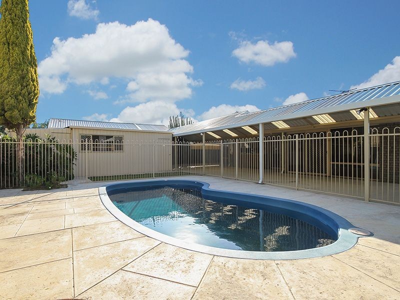 19 Farrer Place, Thornlie WA 6108