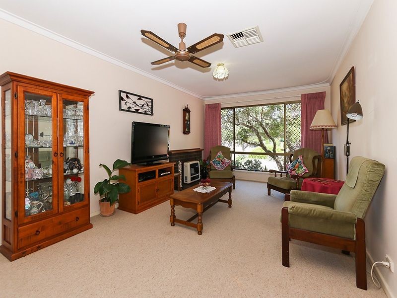 11 Egerton Street, Beckenham WA 6107