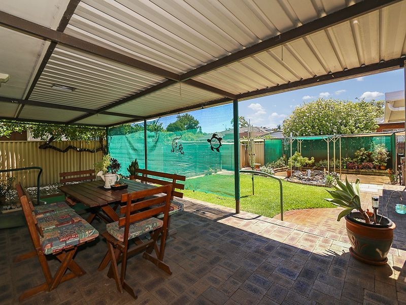 11 Egerton Street, Beckenham WA 6107