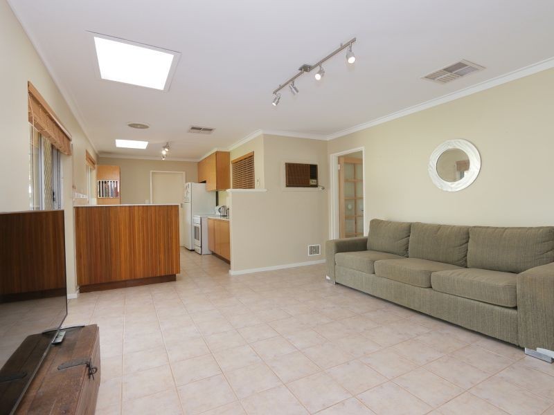 29 Eynesford Street, Gosnells WA 6110