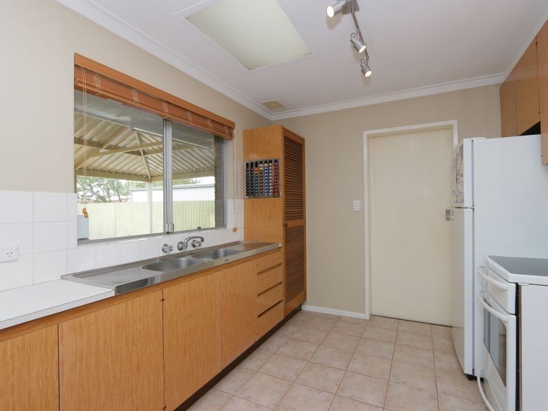 29 Eynesford Street, Gosnells WA 6110
