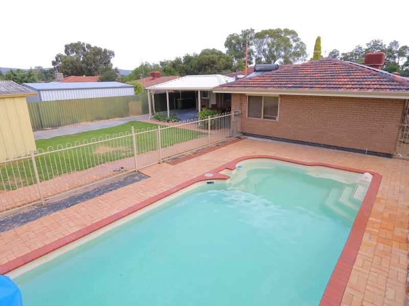 29 Eynesford Street, Gosnells WA 6110