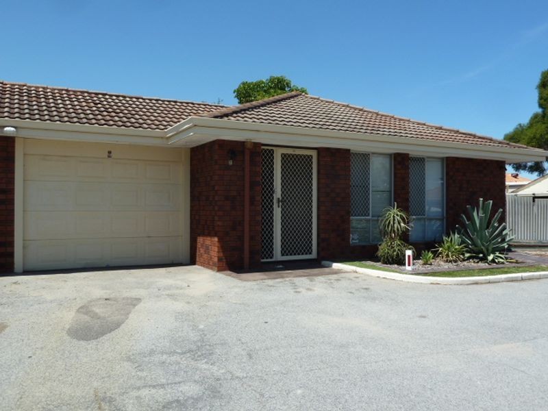 2/305 Wharf Street, Queens Park WA 6107