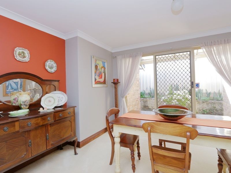 26 Ambassador Court, Thornlie WA 6108