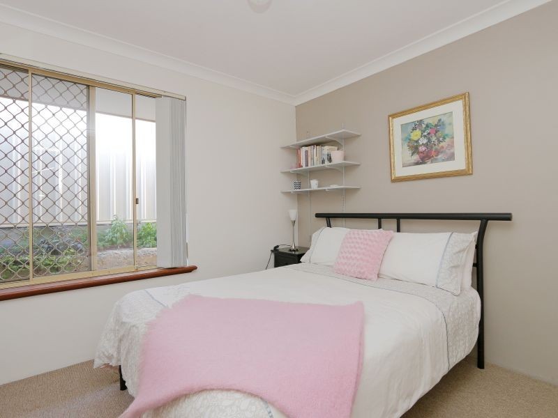 26 Ambassador Court, Thornlie WA 6108