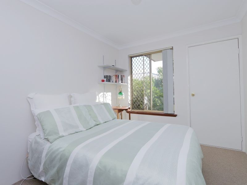 26 Ambassador Court, Thornlie WA 6108