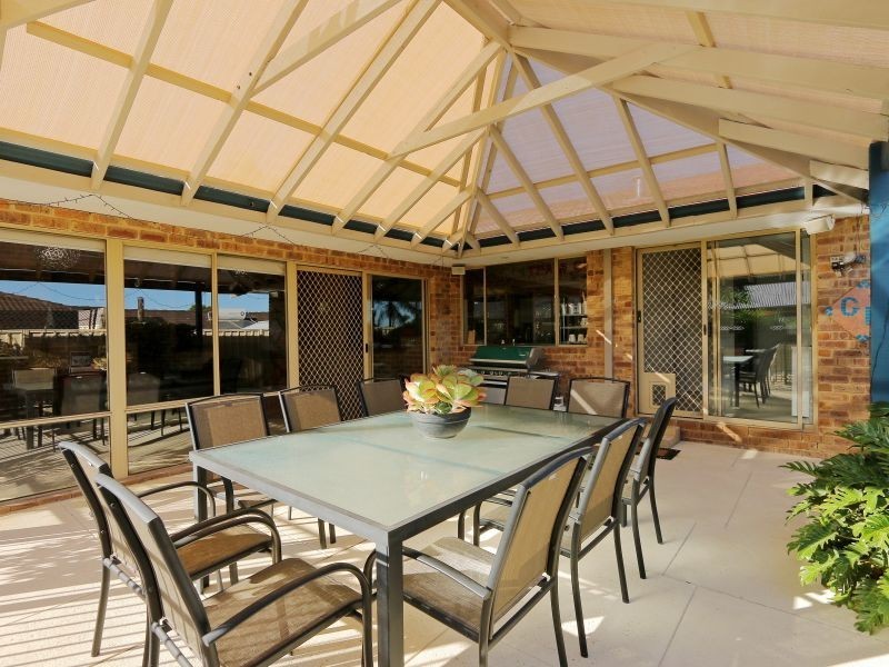 26 Ambassador Court, Thornlie WA 6108