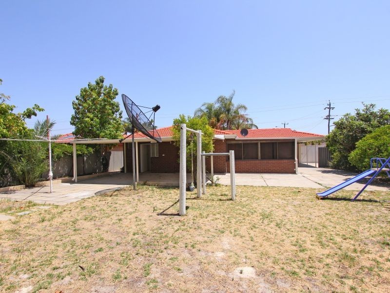 8 Cortis Way, Langford WA 6147