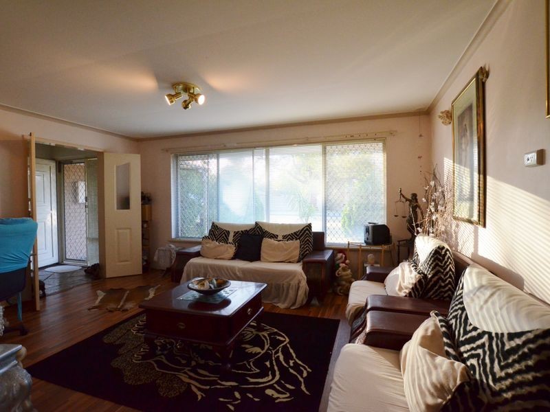 5 Dobell Street, Huntingdale WA 6110