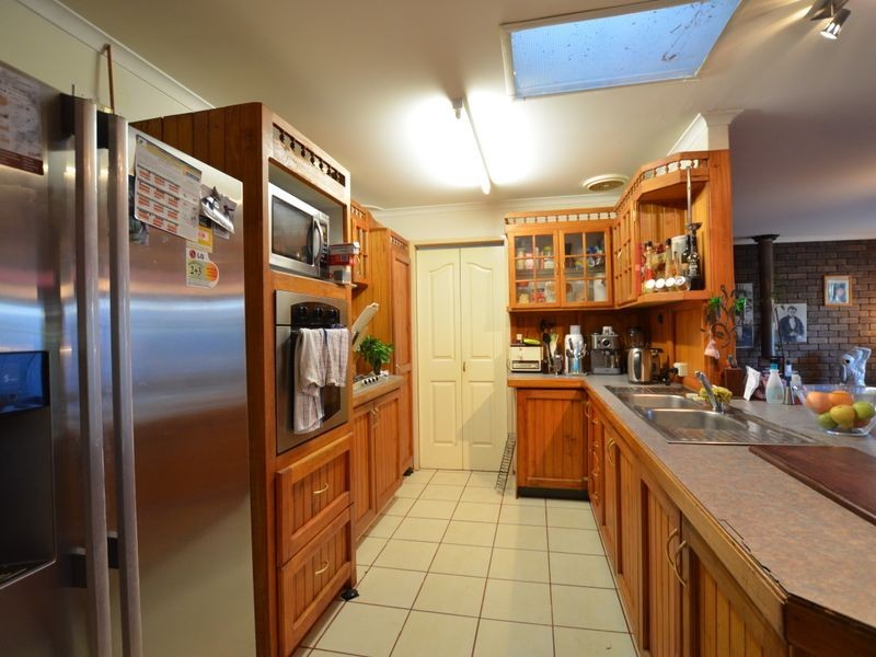 5 Dobell Street, Huntingdale WA 6110