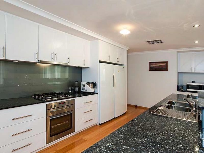 7 Tolarno Bend, Harrisdale WA 6112