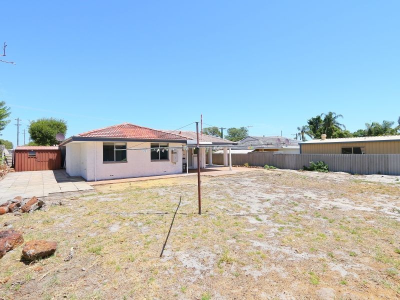 1 Luke Court, Thornlie WA 6108