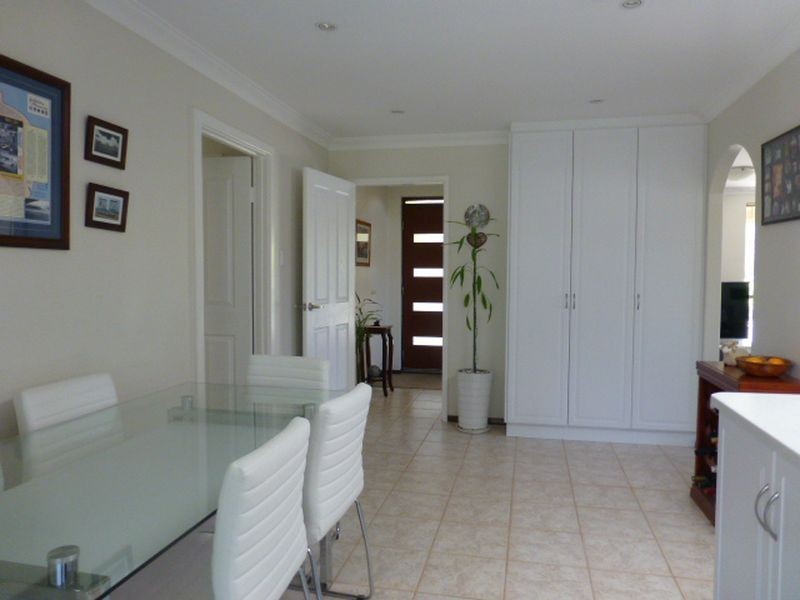 18 Essington Street, Huntingdale WA 6110