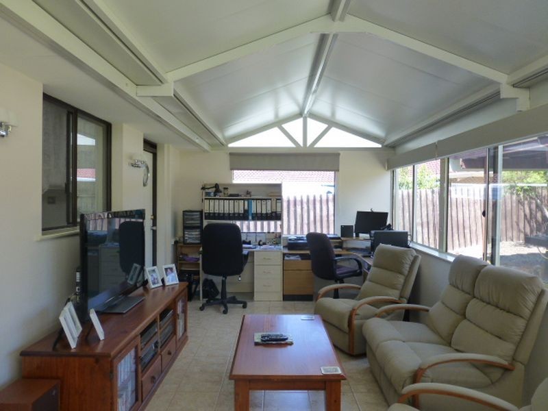 18 Essington Street, Huntingdale WA 6110