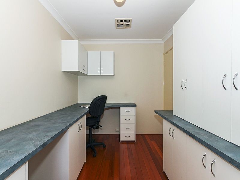 12 Grainger Way, Thornlie WA 6108