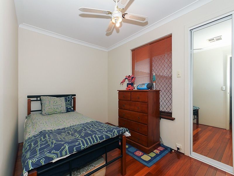 12 Grainger Way, Thornlie WA 6108