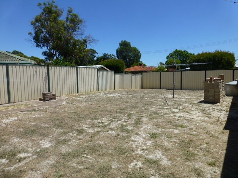 5 Stevenage Street, Huntingdale WA 6110