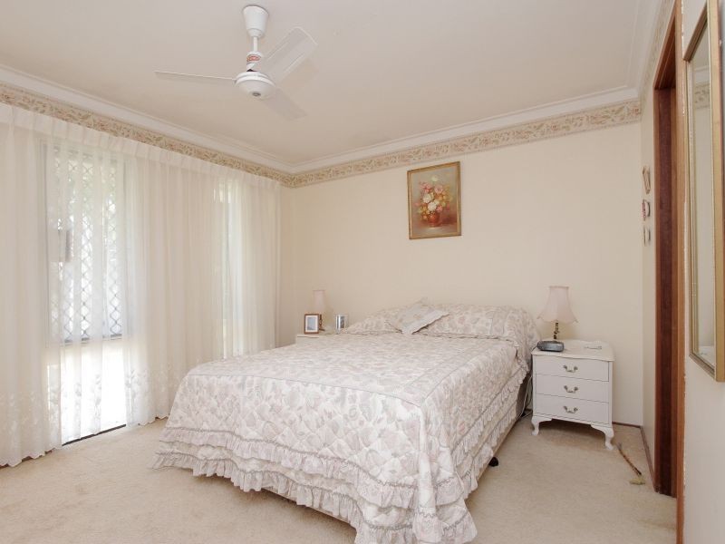 17 Grenadier Drive, Thornlie WA 6108