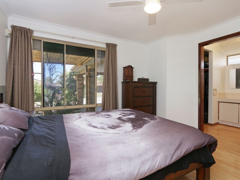 7 Stonecreek Close, Thornlie WA 6108