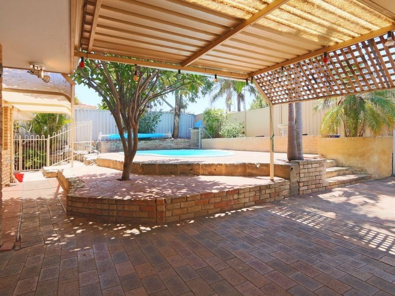 7 Stonecreek Close, Thornlie WA 6108