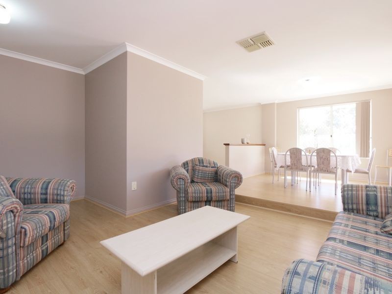 8 Chartwell Place, Leeming WA 6149