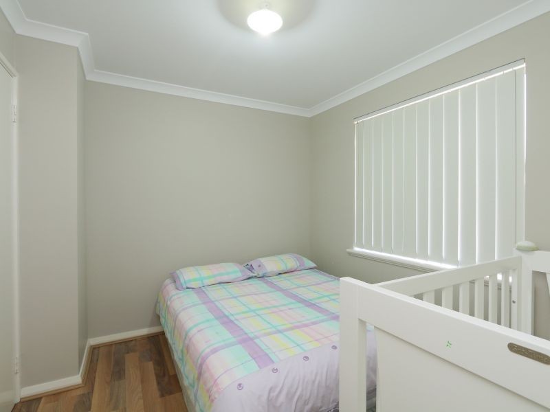 11/11 Hazlett Way, Canning Vale WA 6155