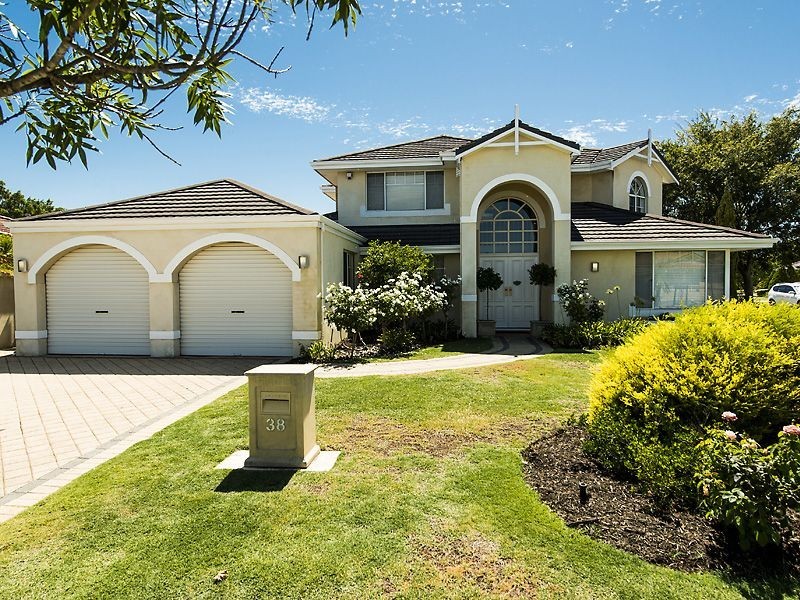 38 Central Park Avenue, Canning Vale WA 6155