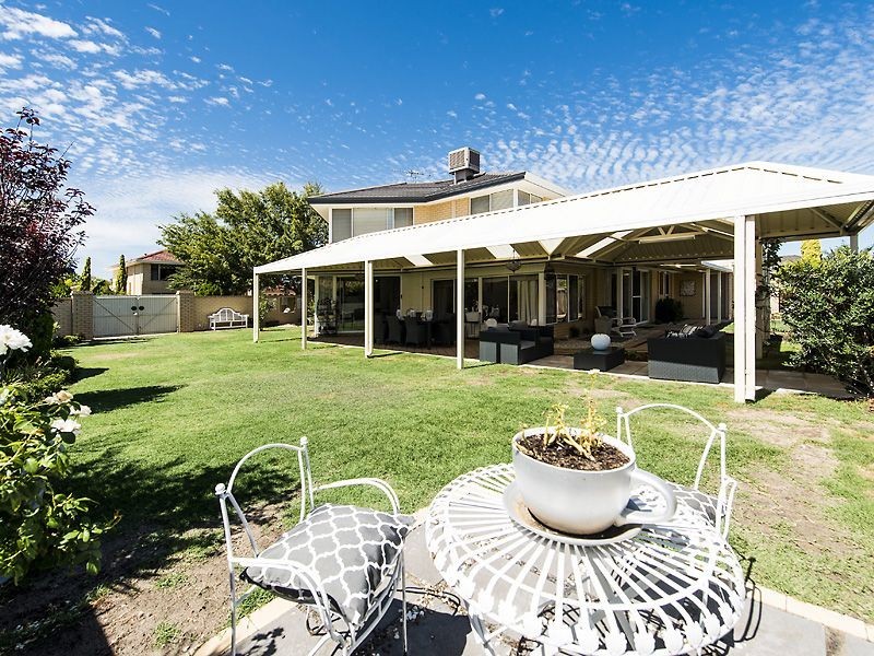 38 Central Park Avenue, Canning Vale WA 6155